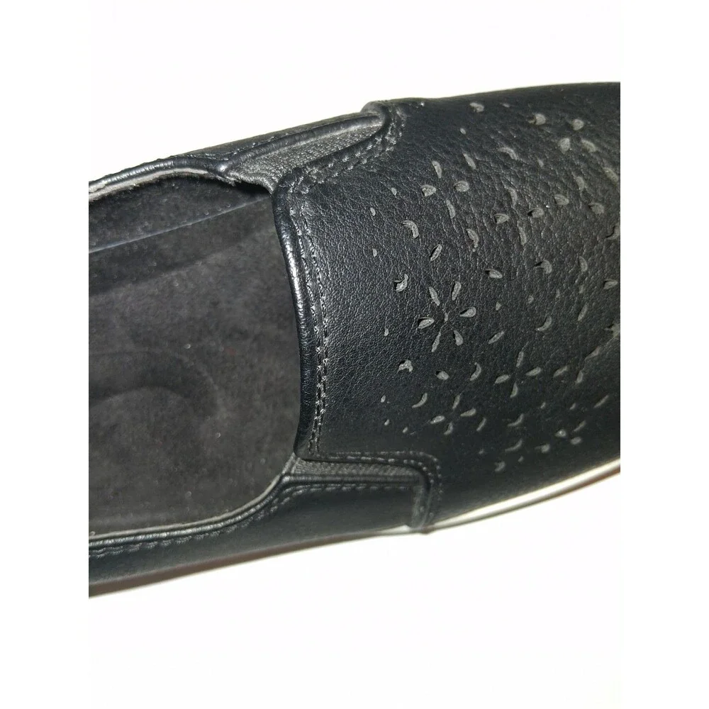 Easy Street women's Black Arturn Slip on Shoes Size 6.5 M Athletic Casual‎
